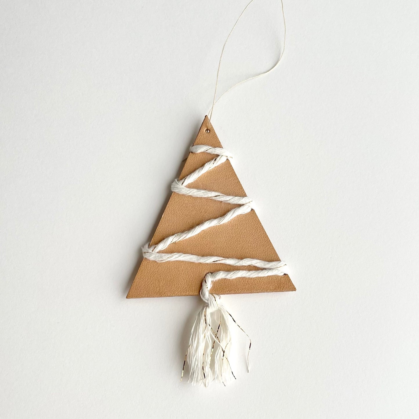 White Sparkle Cord Leather Tree Hanging Decoration