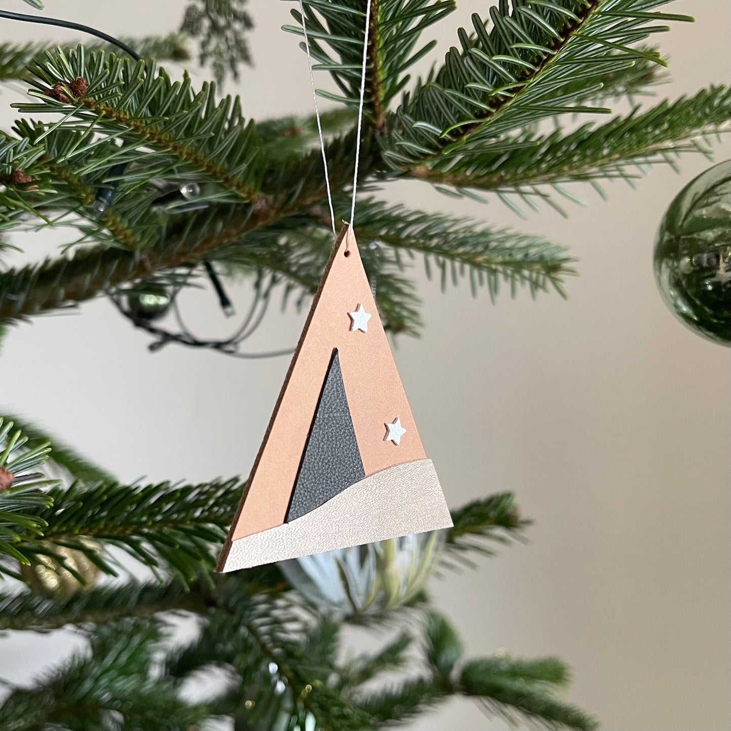 Nordic Leather Tree Hanging Decoration