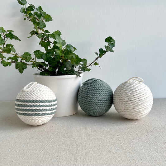 Green & Cream Decorative Rope Ball Set