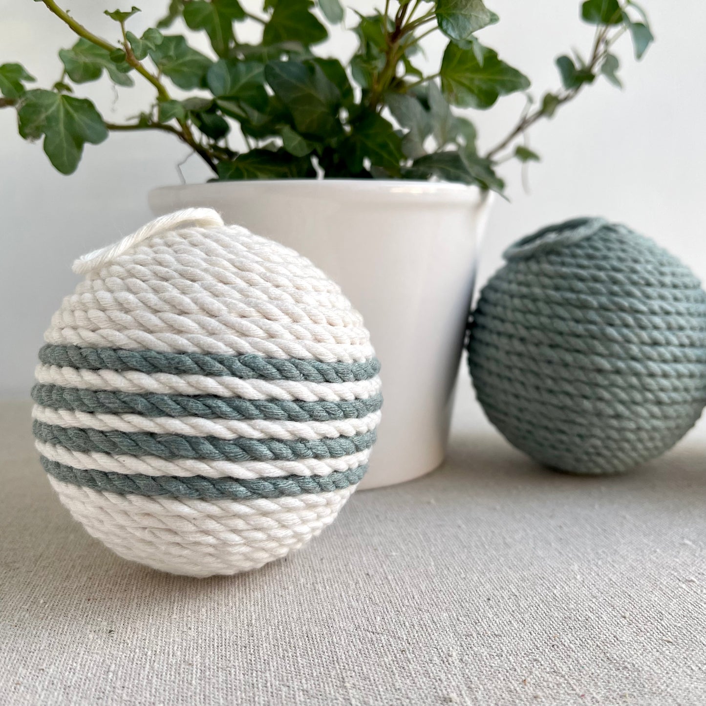 Green & Cream Decorative Rope Ball Set